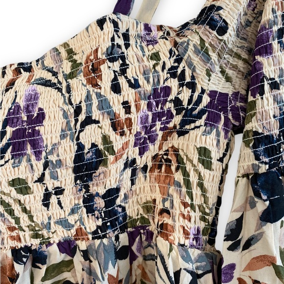 Torrid Challis Floral Taupe Cold Shoulder Blouse Size 00 (10 or M-L) - Picture 5 of 15